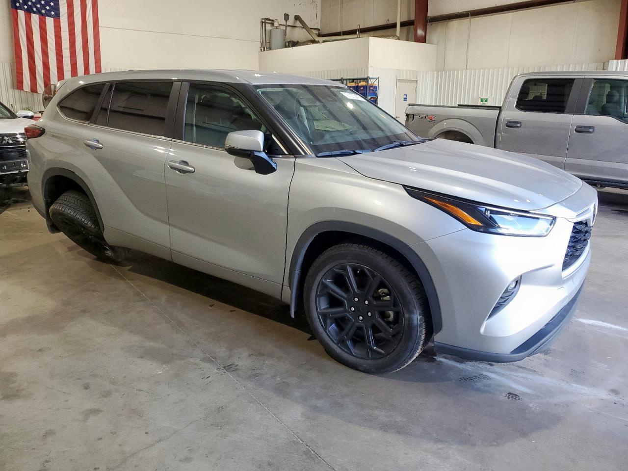 2023 TOYOTA HIGHLANDER
