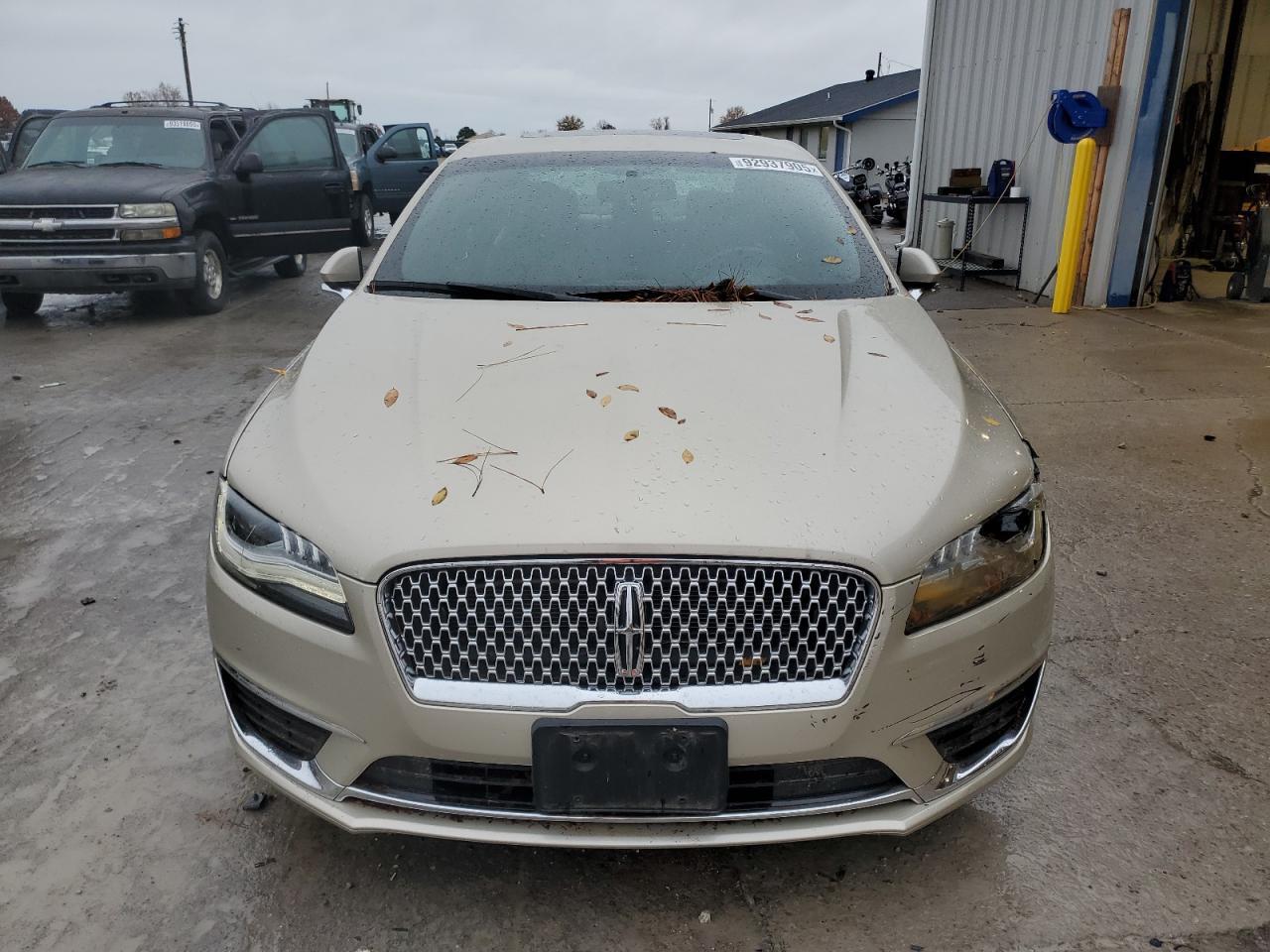 2017 LINCOLN MKZ