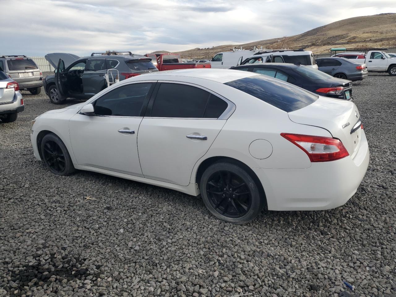 2009 NISSAN Maxima