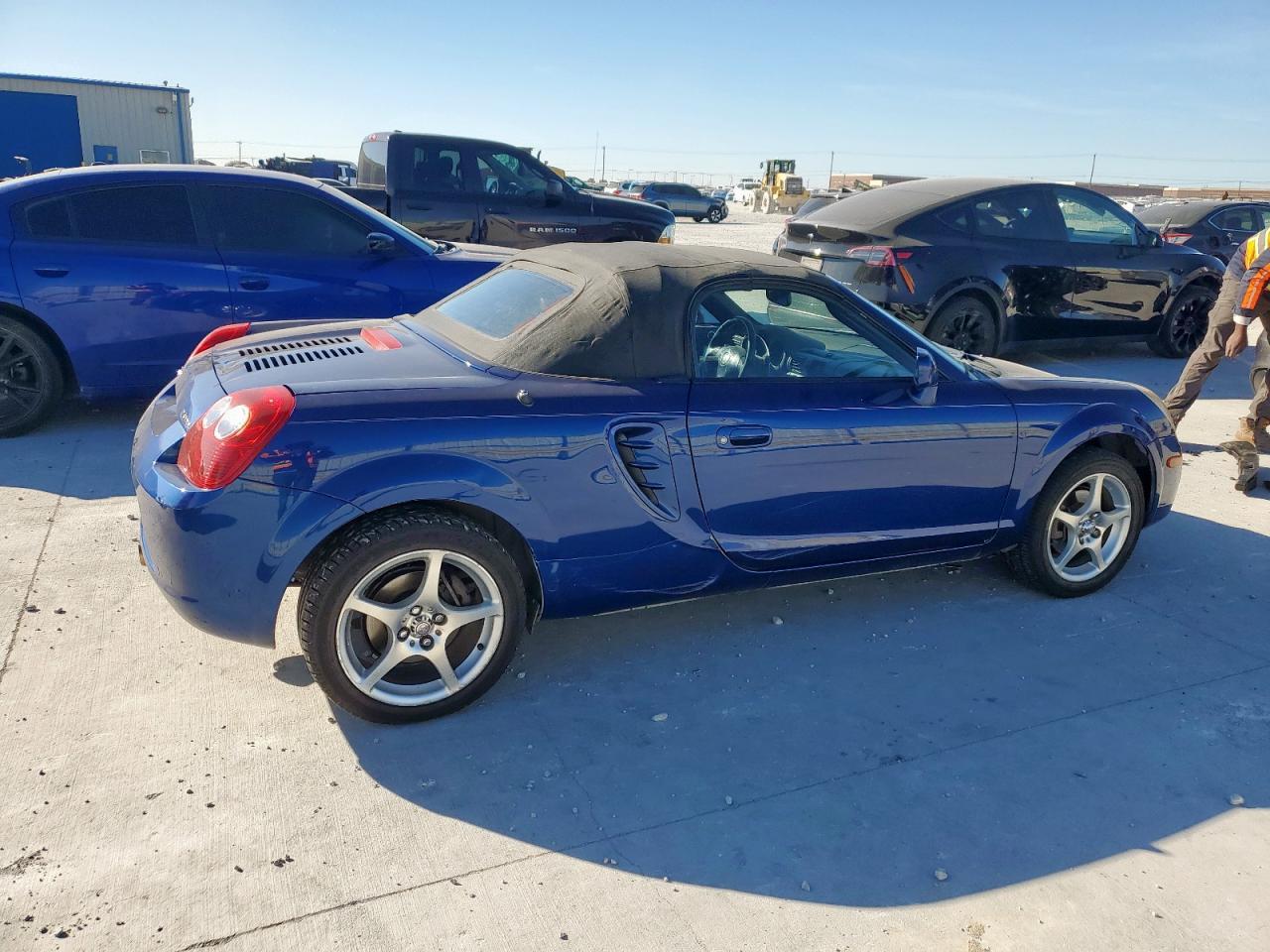 2003 TOYOTA Mr2