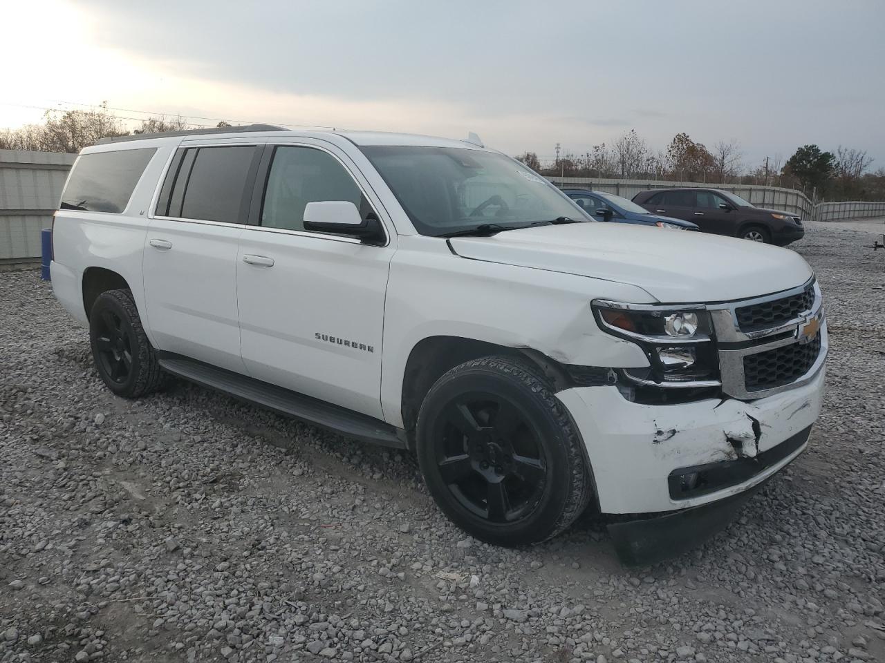 2016 CHEVROLET Suburban