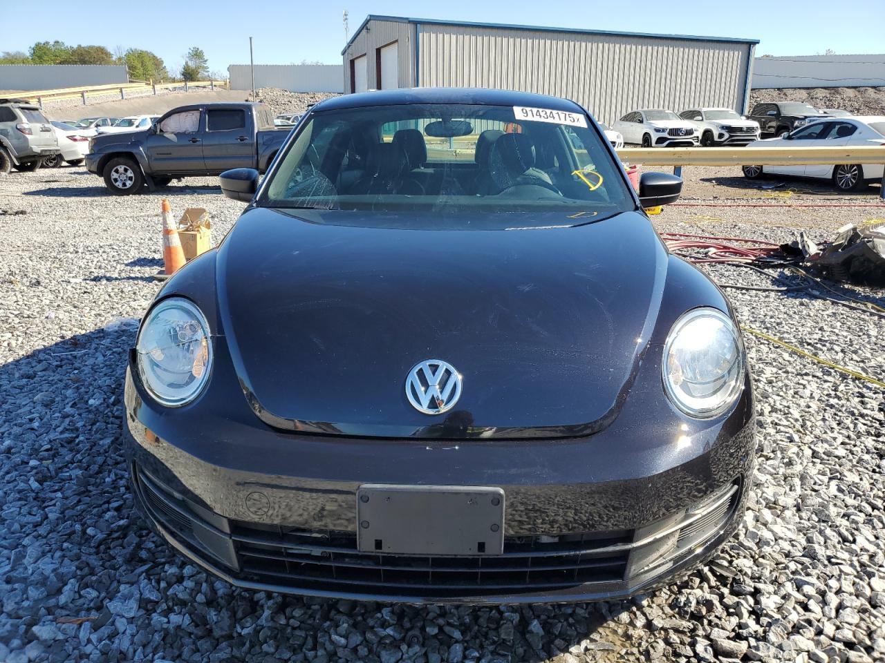 2016 VOLKSWAGEN Beetle