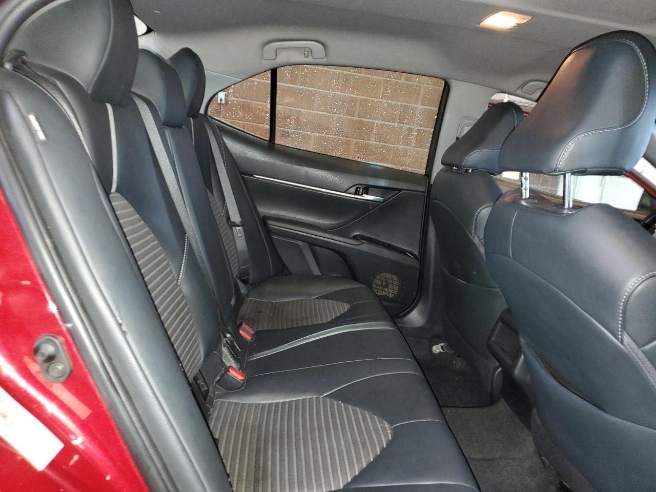 2018 TOYOTA CAMRY