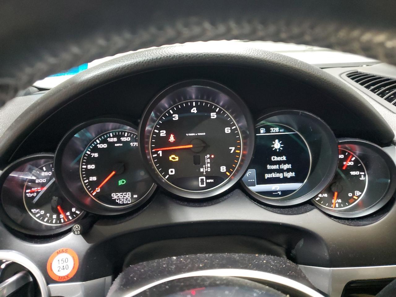 2016 PORSCHE CAYENNE