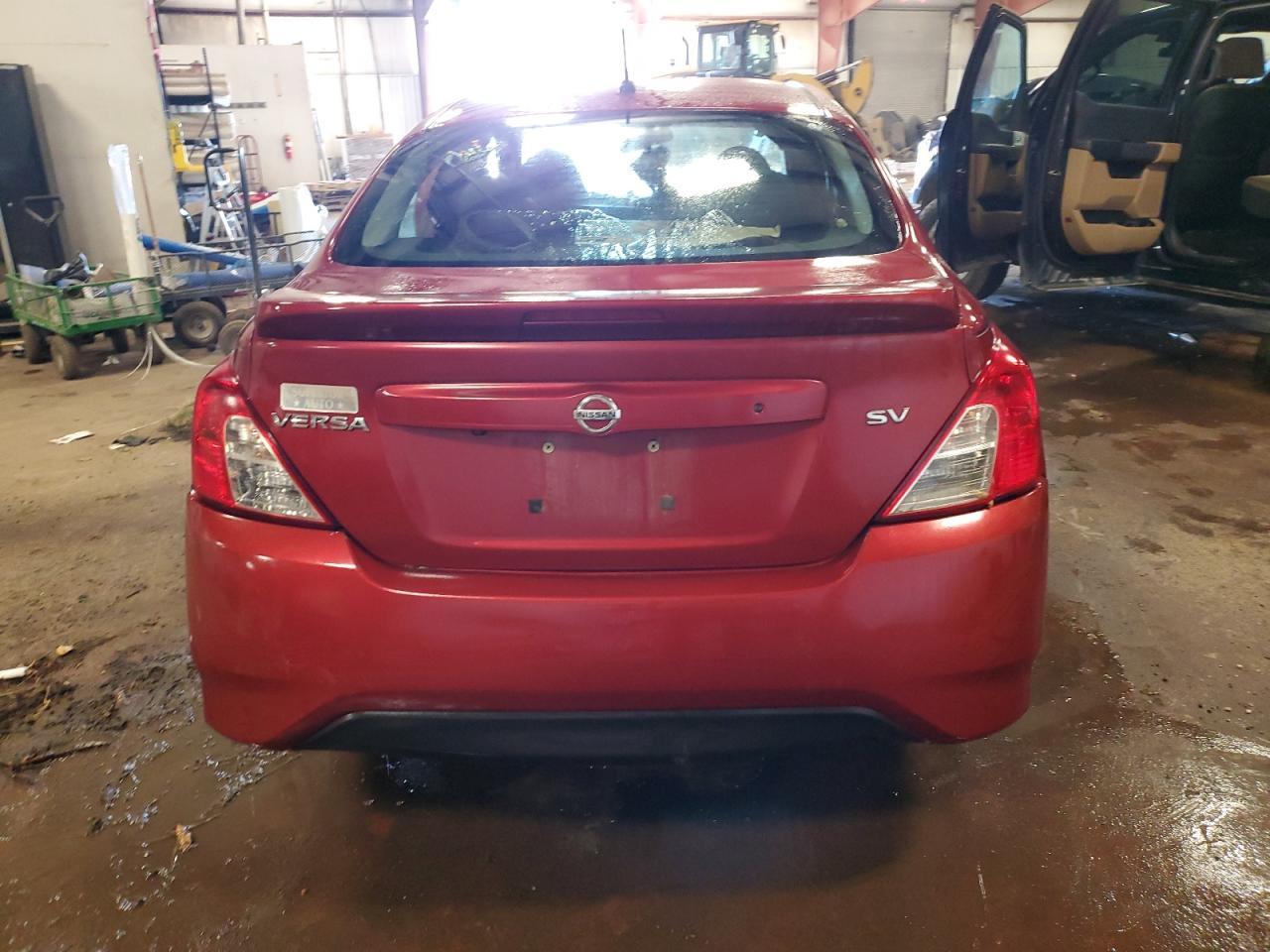 2019 NISSAN VERSA