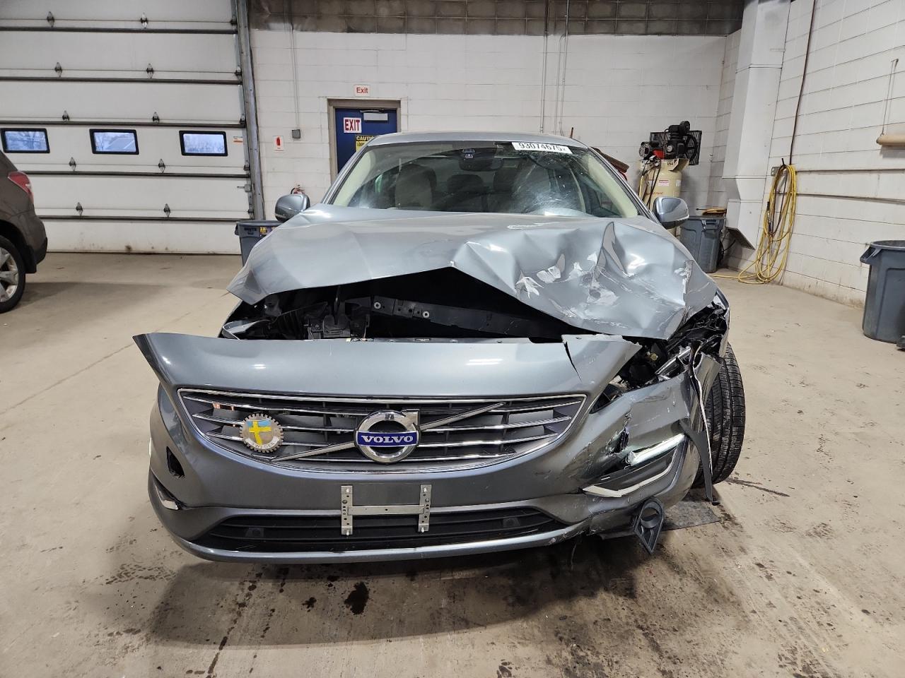 2018 VOLVO S60