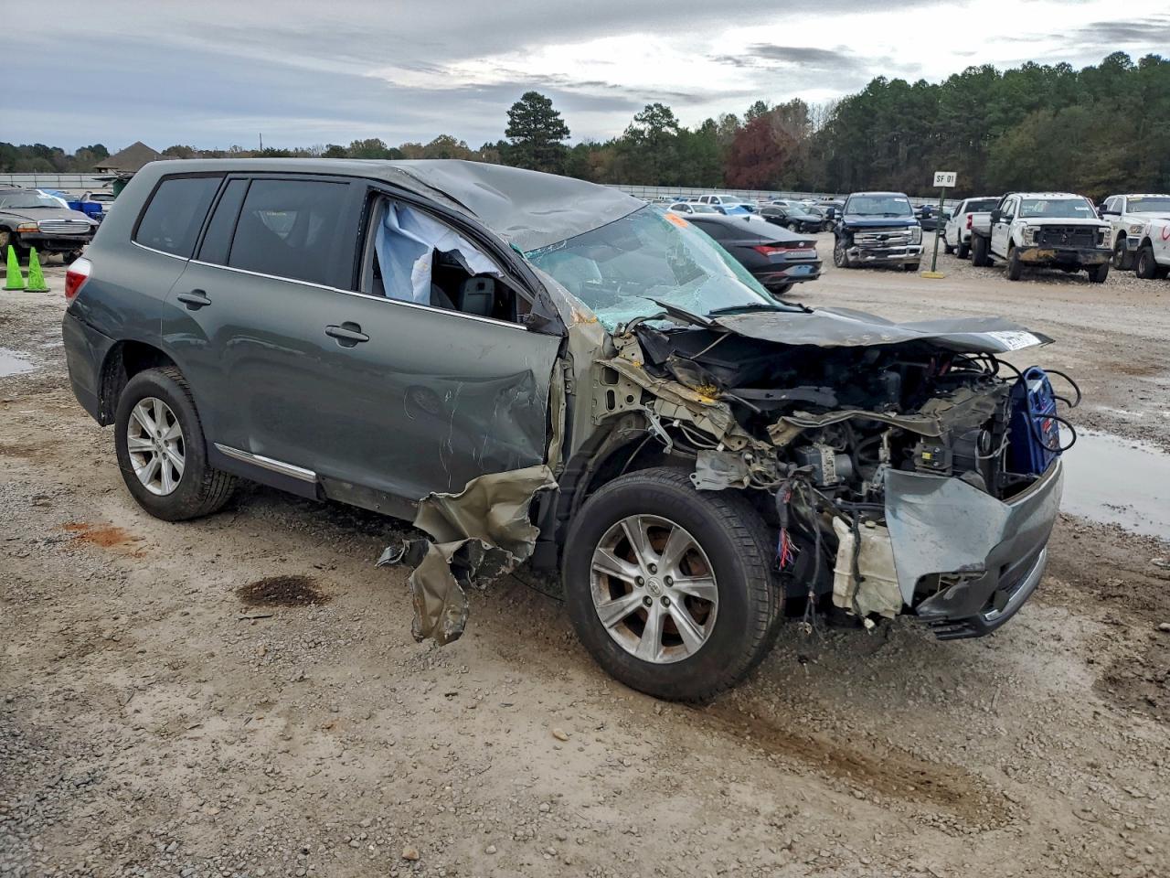 2012 TOYOTA HIGHLANDER