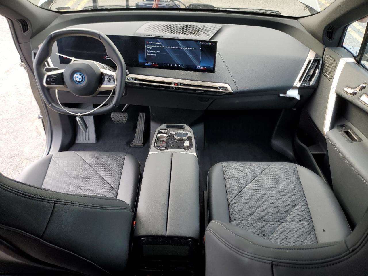 2024 BMW iX