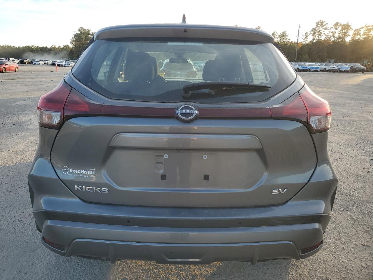 2023 NISSAN KICKS