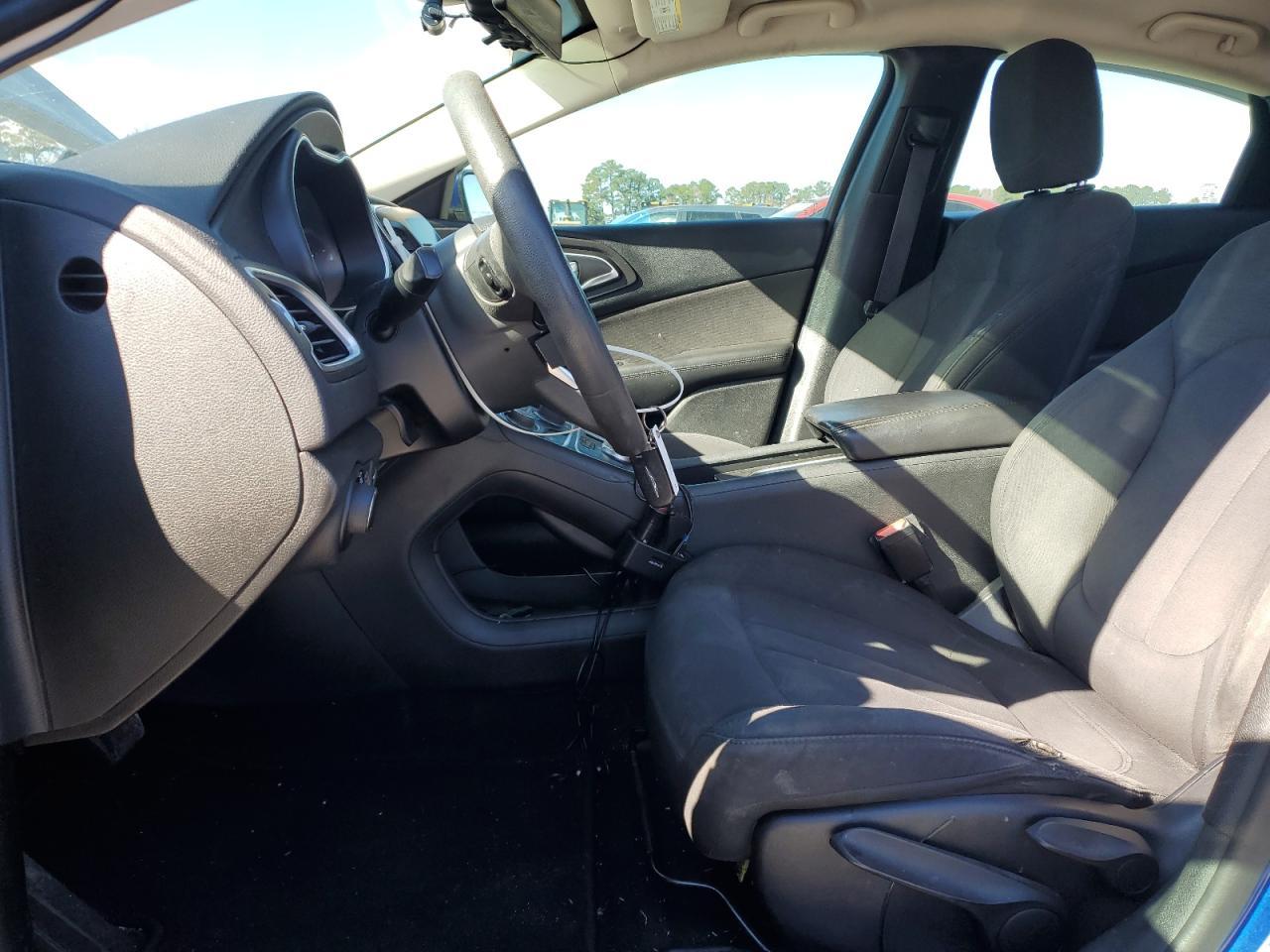 2015 CHRYSLER 200