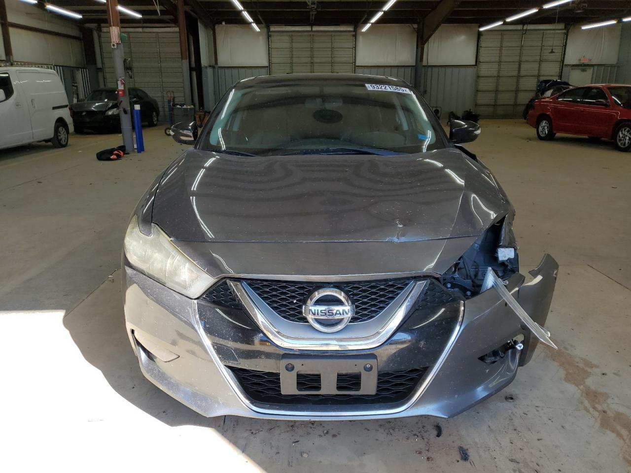 2017 NISSAN Maxima