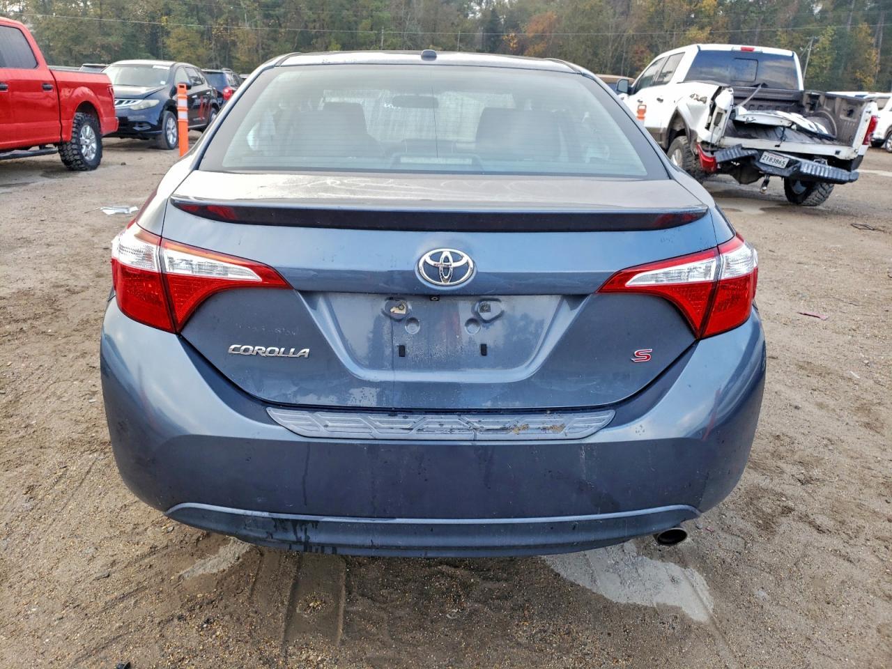 2015 TOYOTA COROLLA