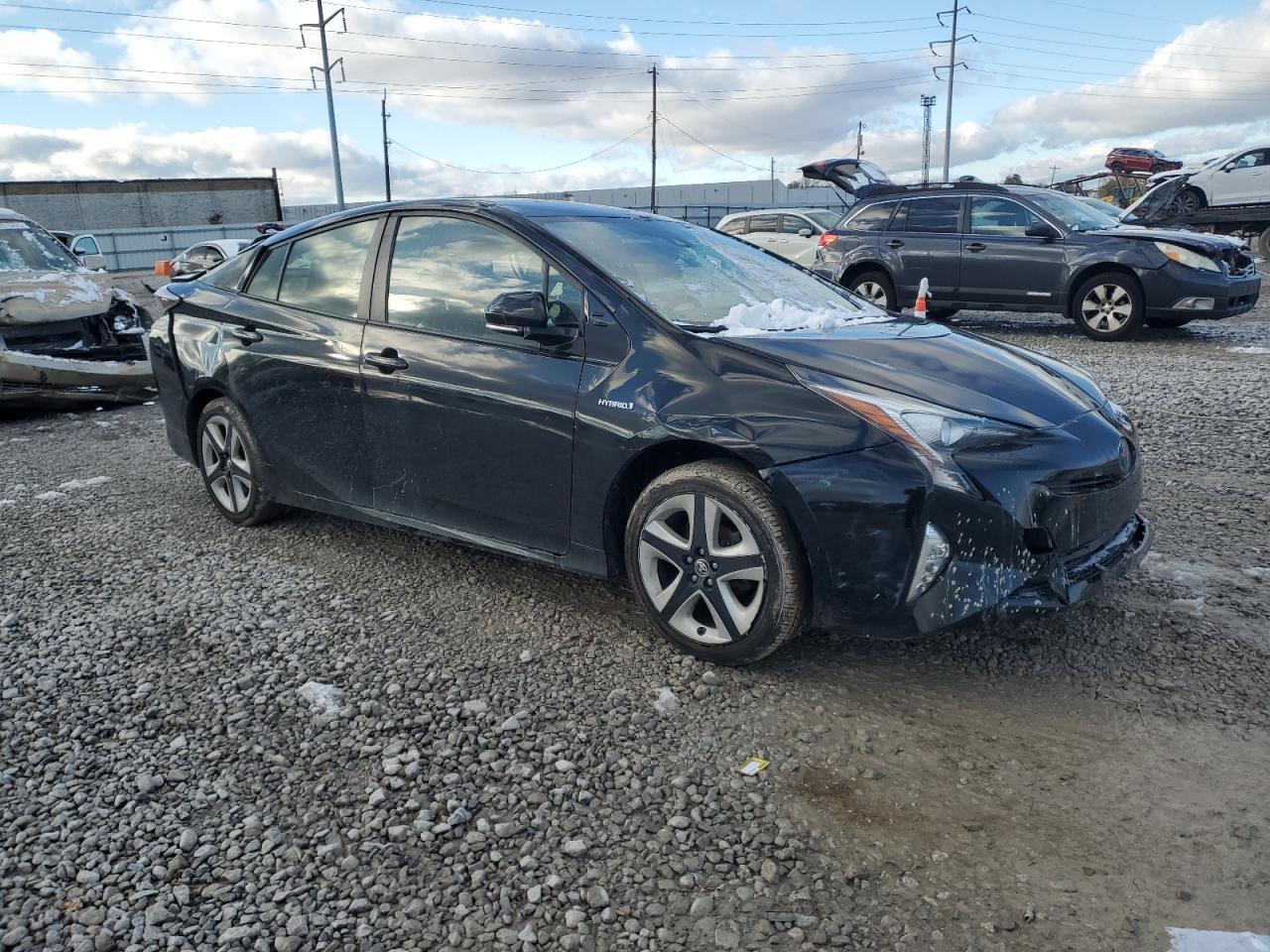 2016 TOYOTA PRIUS