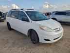 2010 TOYOTA SIENNA