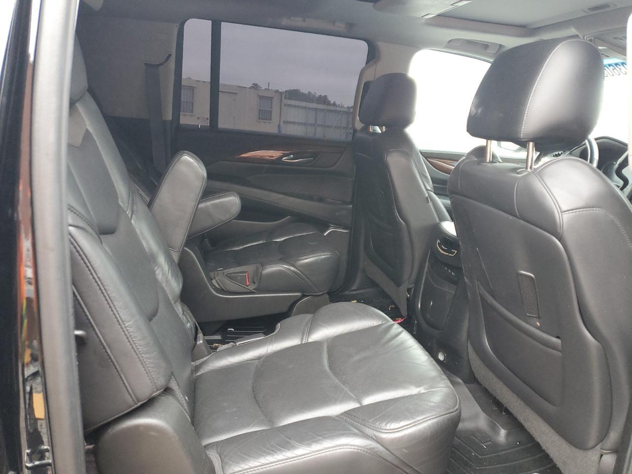 2018 CADILLAC Escalade ESV