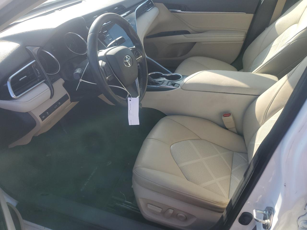 2018 TOYOTA CAMRY