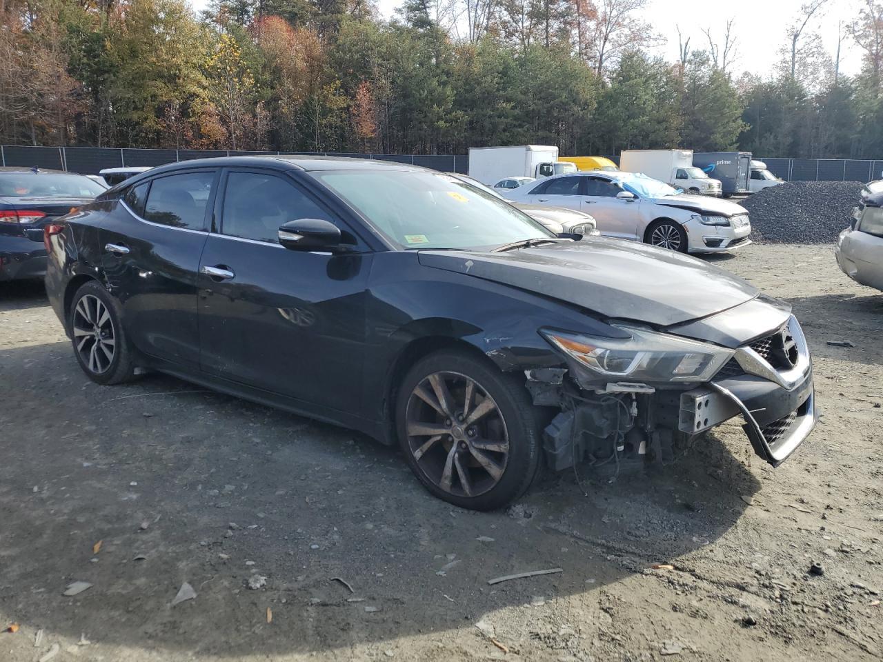2016 NISSAN Maxima