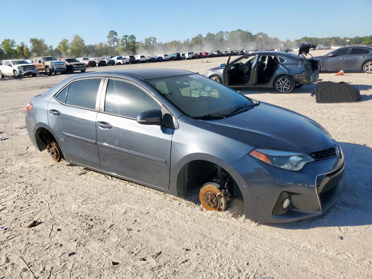 2016 TOYOTA COROLLA