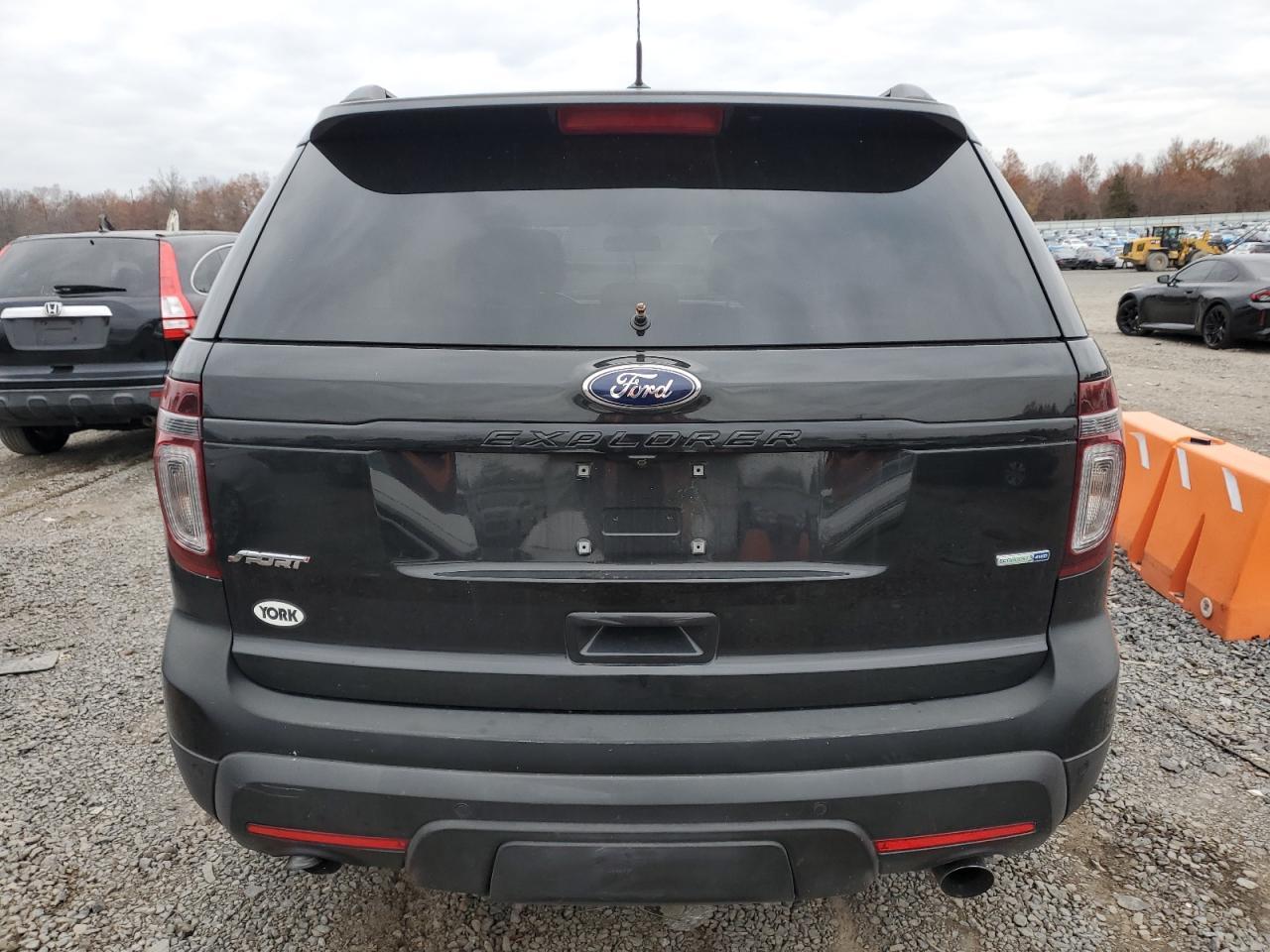 2013 FORD Explorer Sport Trac