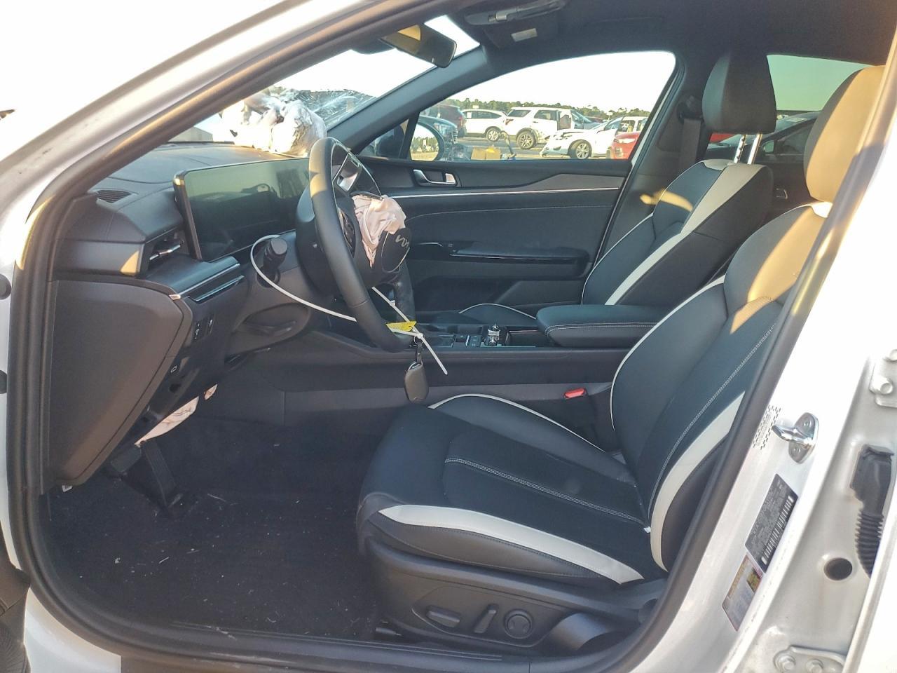 2025 KIA K5