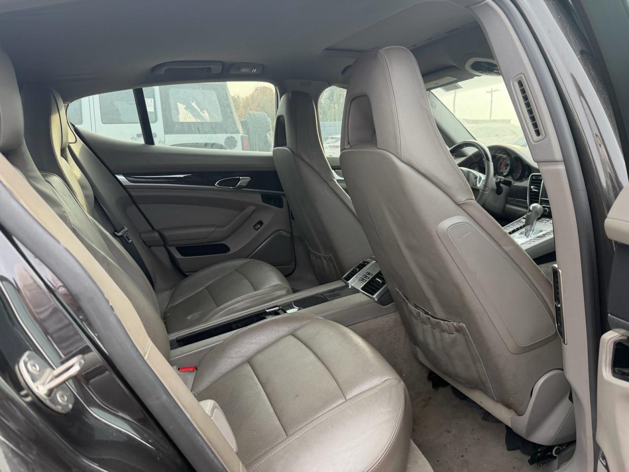 2010 PORSCHE Panamera