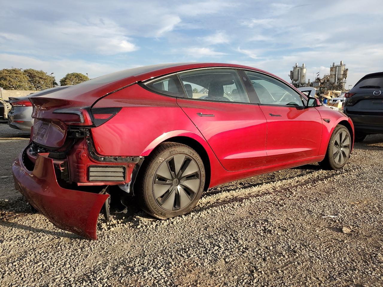2024 TESLA MODEL 3