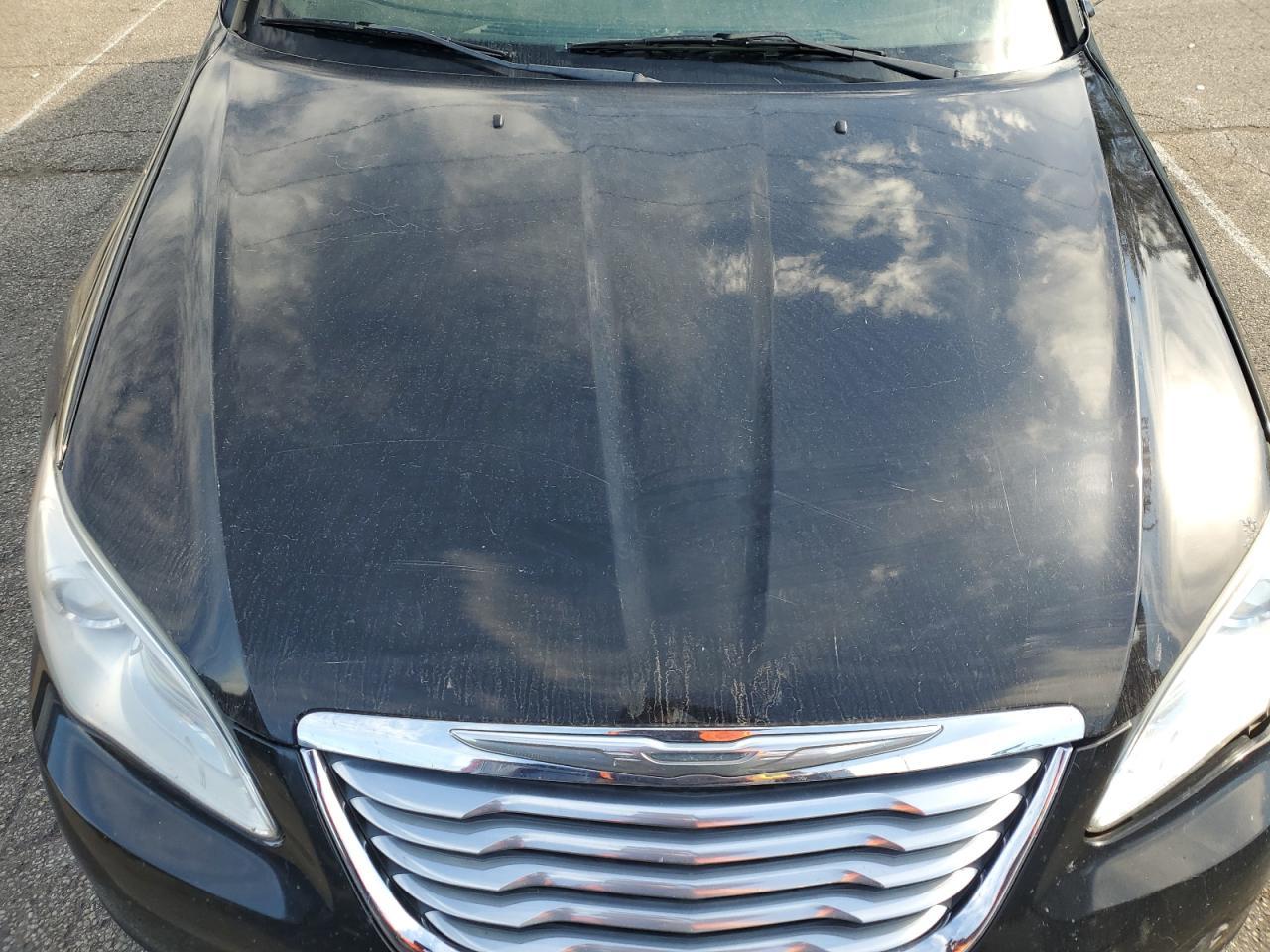 2011 CHRYSLER 200