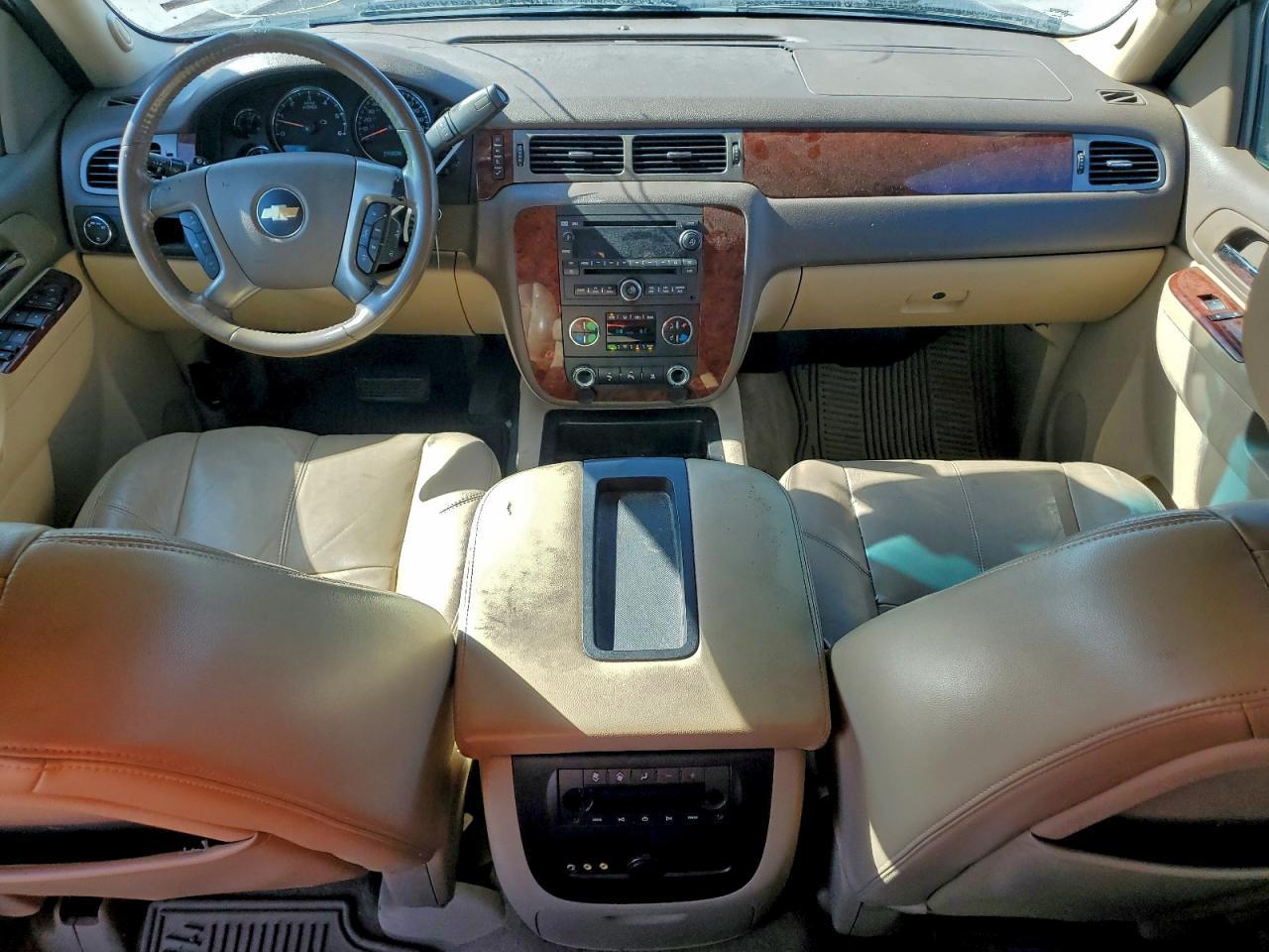 2011 CHEVROLET Suburban