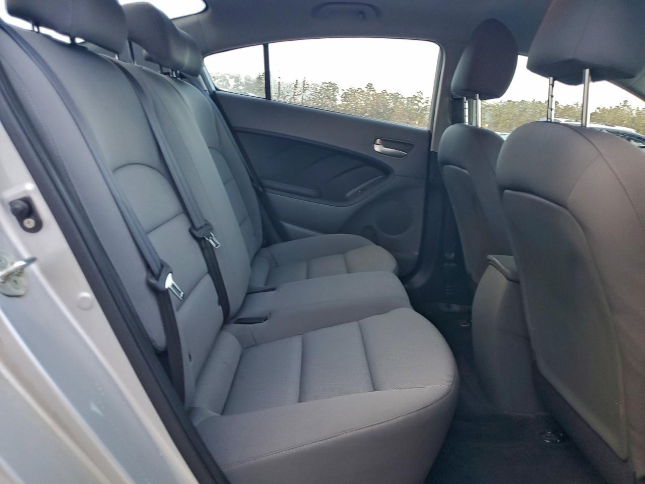 2017 KIA FORTE