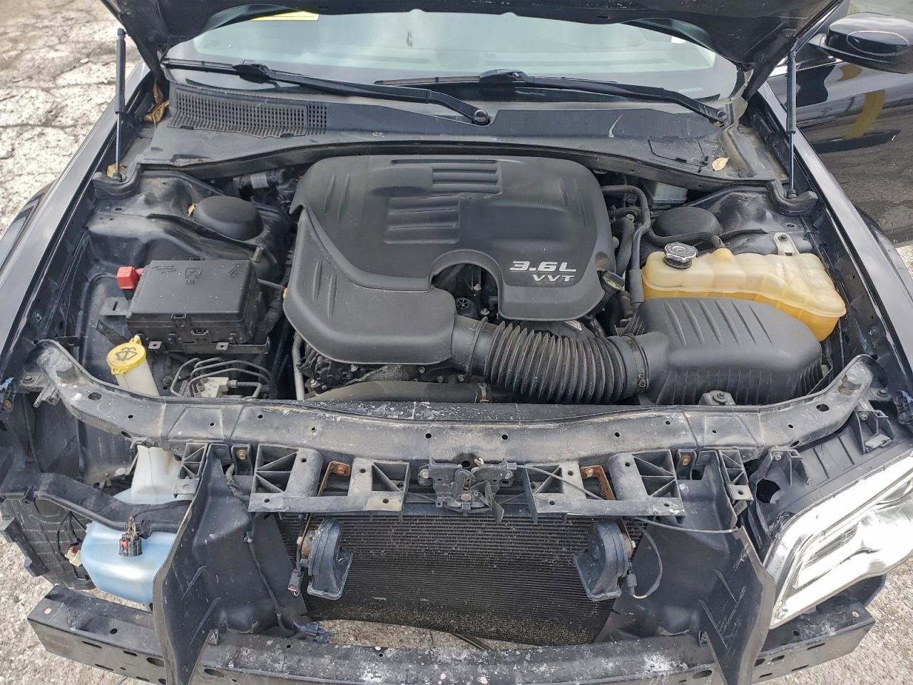 2019 CHRYSLER 300