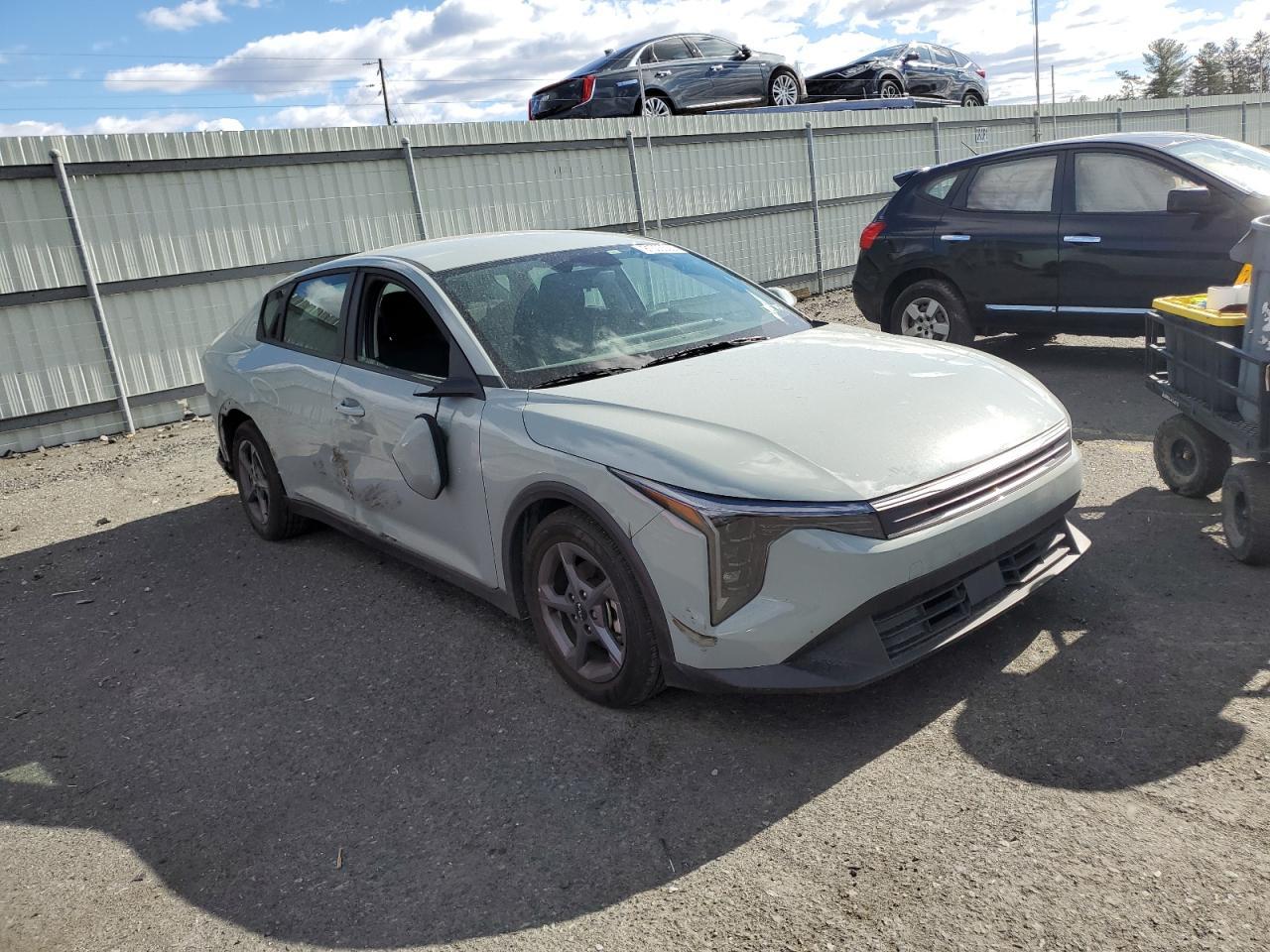 2025 KIA K4