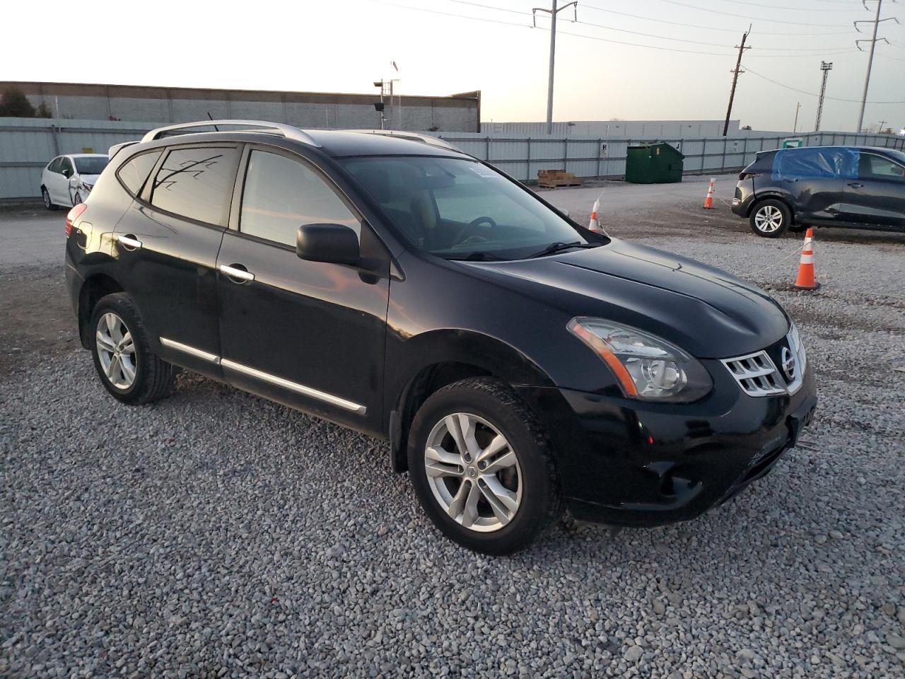 2015 NISSAN ROGUE