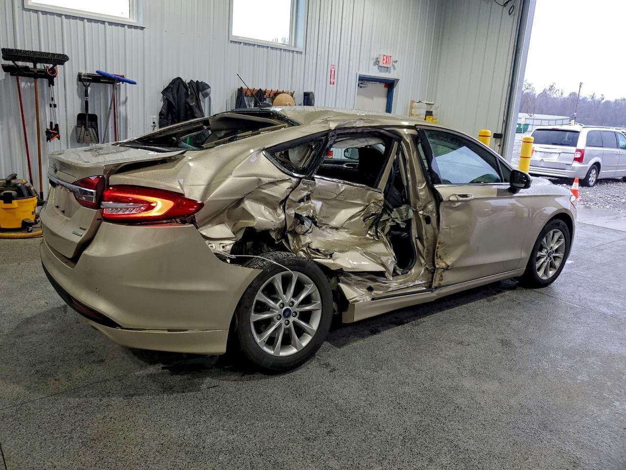 2017 FORD FUSION