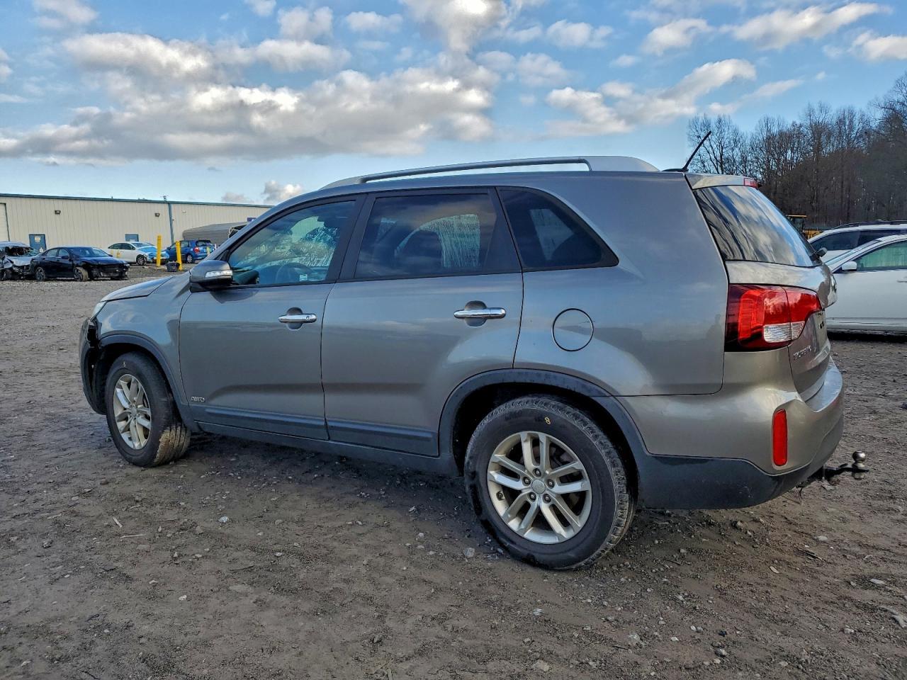 2015 KIA SORENTO