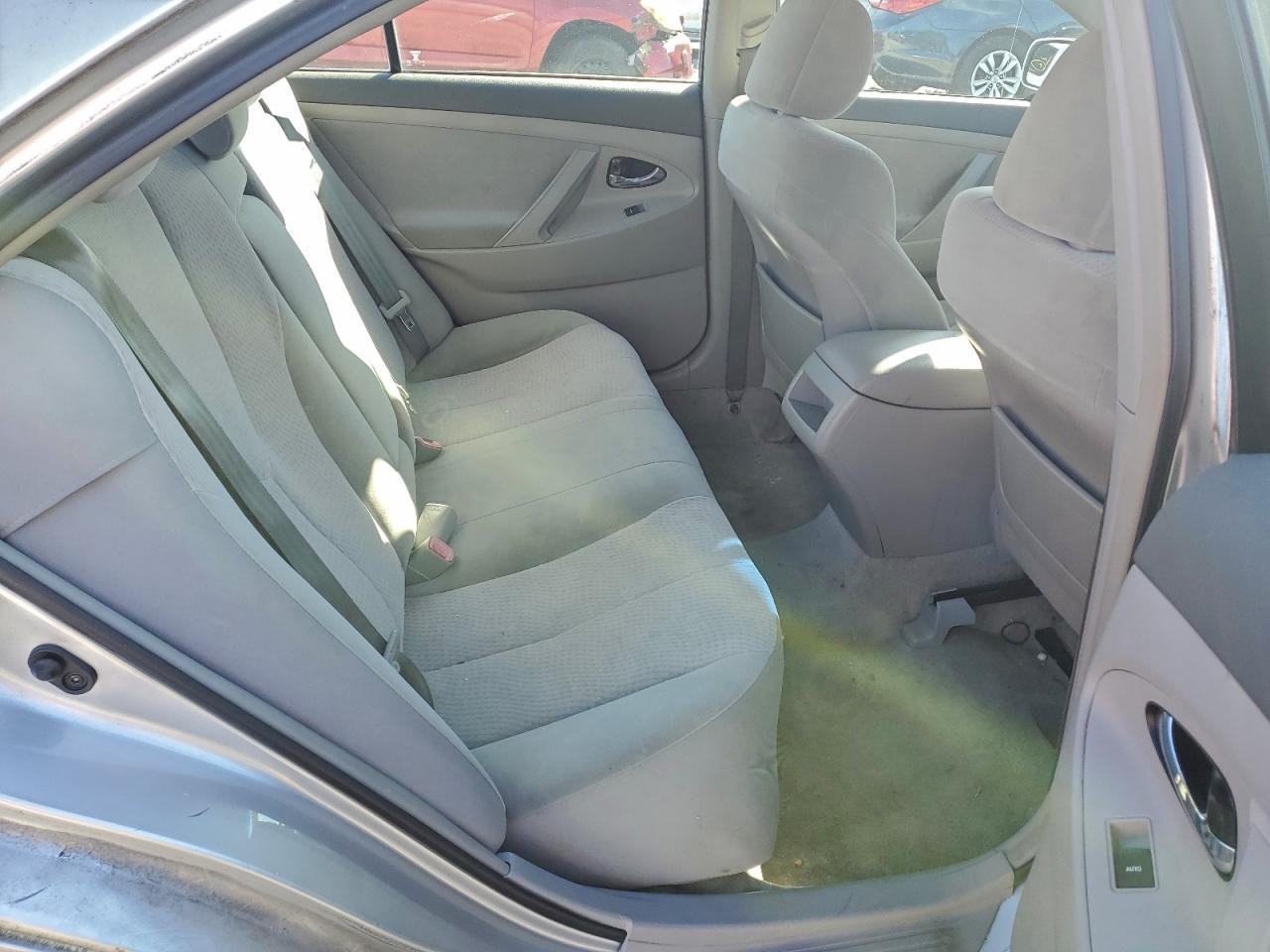 2010 TOYOTA CAMRY