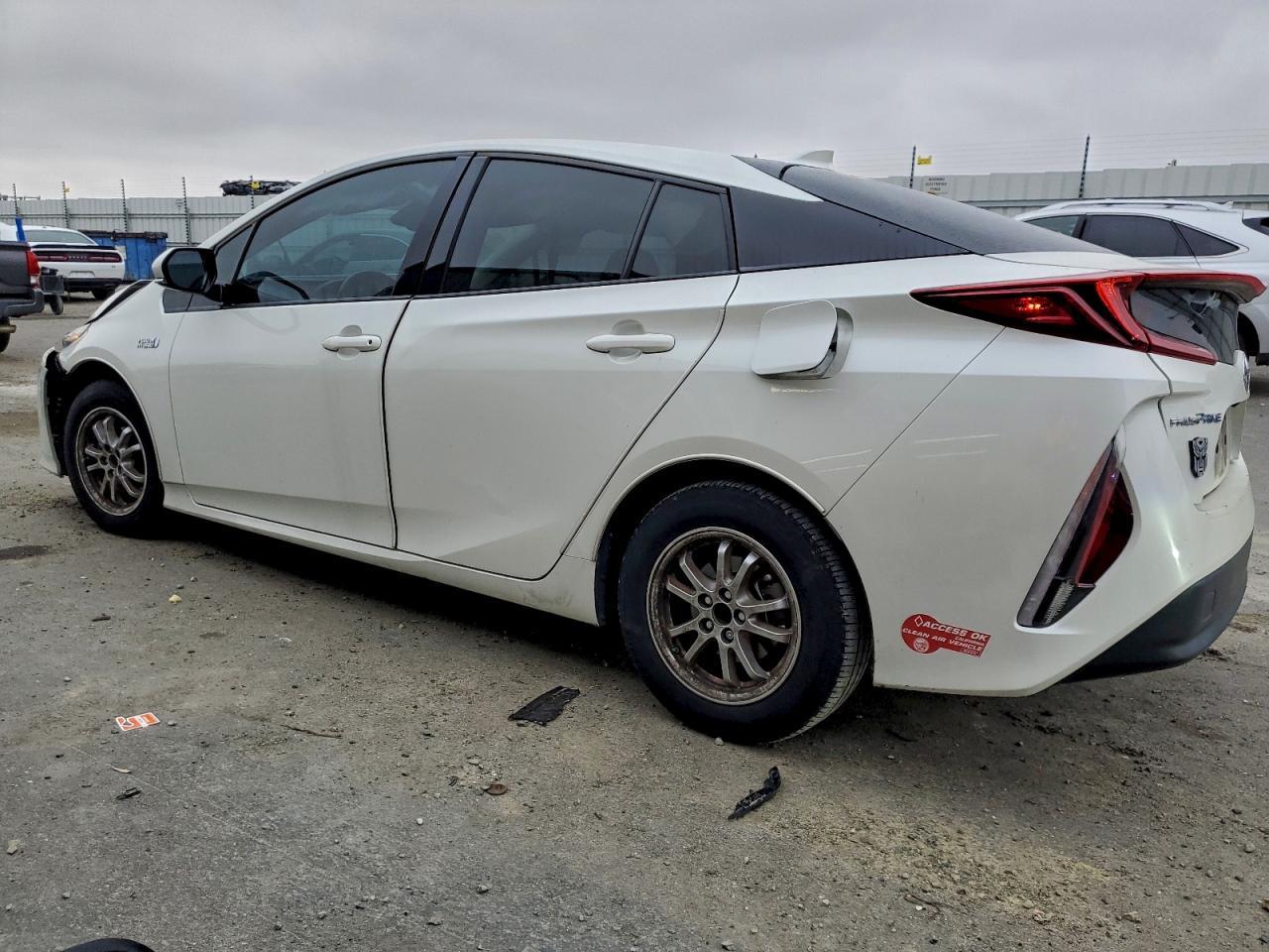 2017 TOYOTA Prius Prime