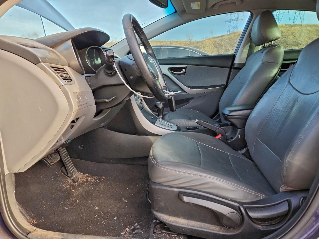 2012 HYUNDAI ELANTRA
