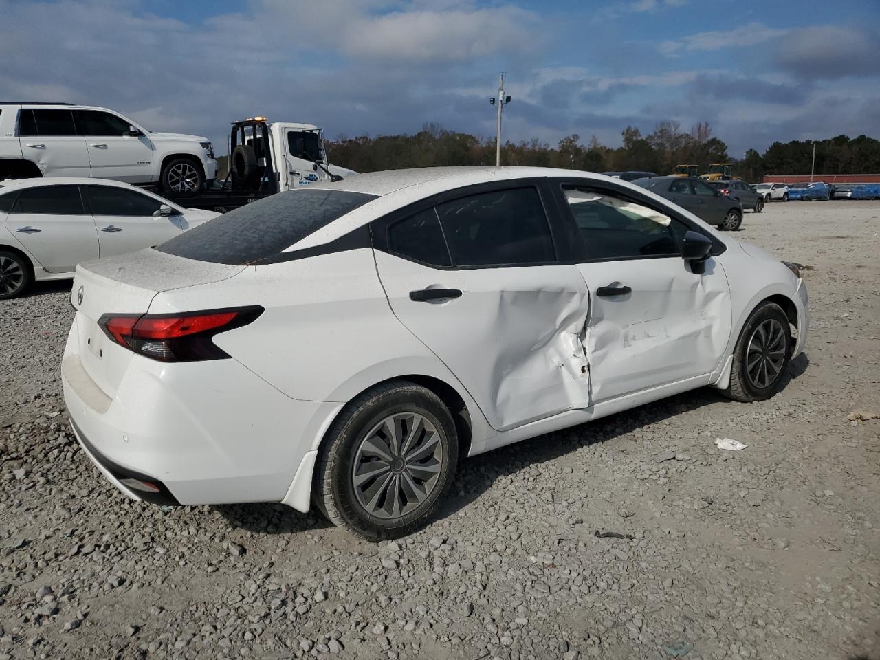 2020 NISSAN VERSA