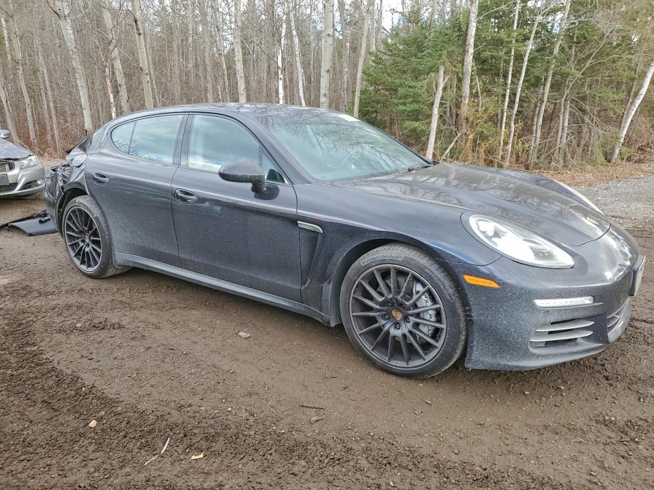 2016 PORSCHE Panamera