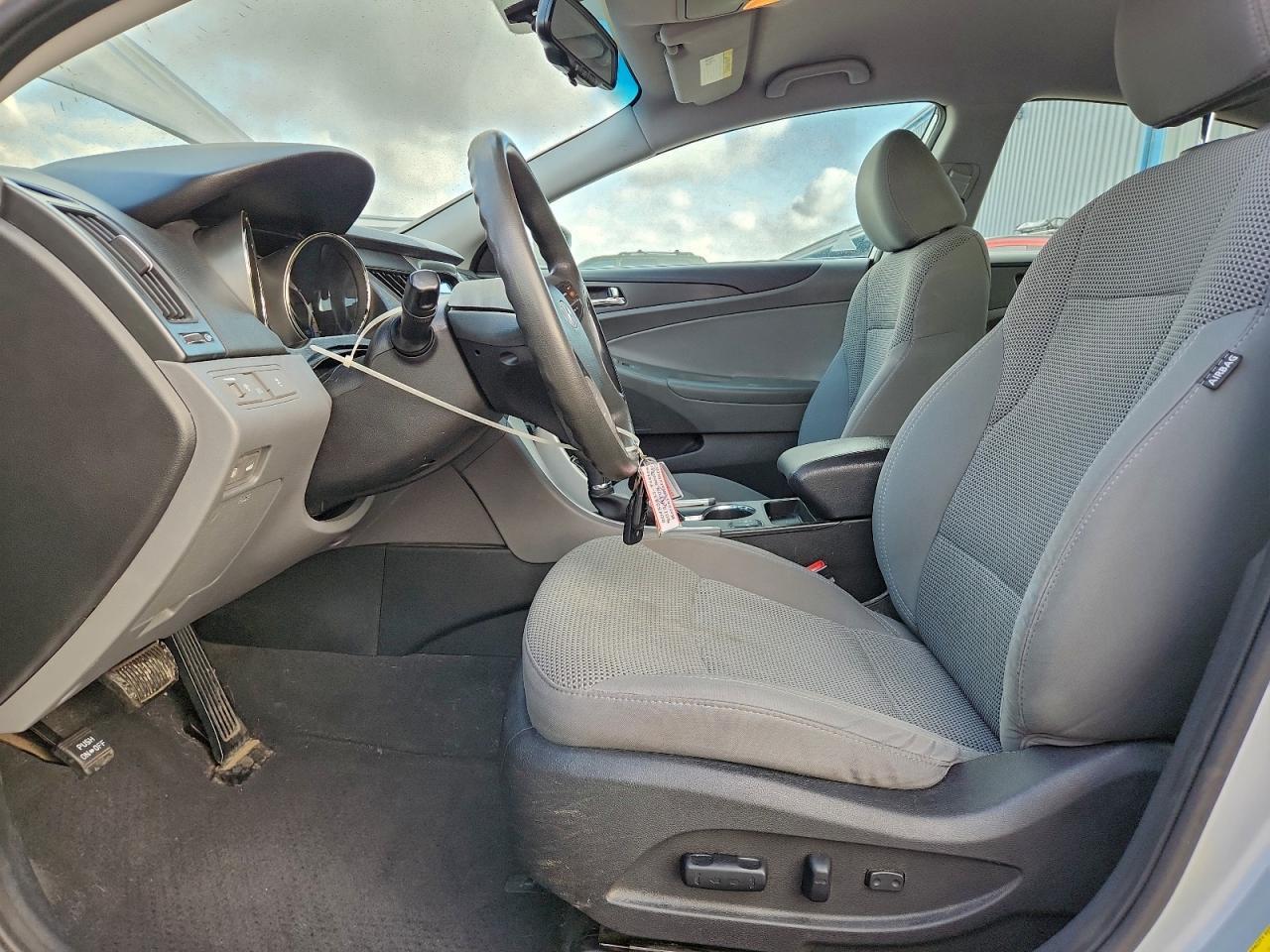 2013 HYUNDAI SONATA