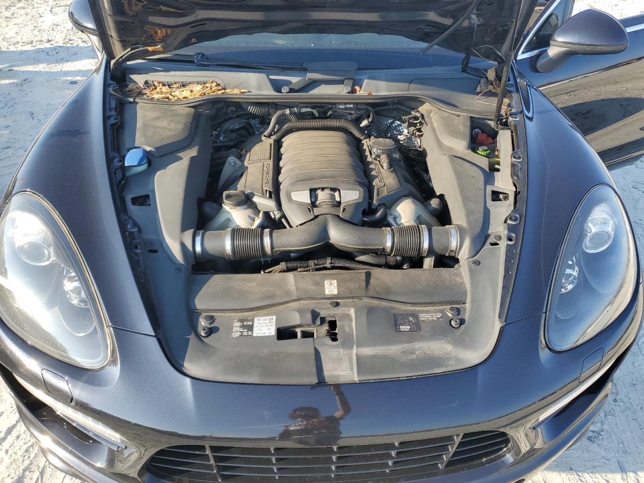 2014 PORSCHE CAYENNE