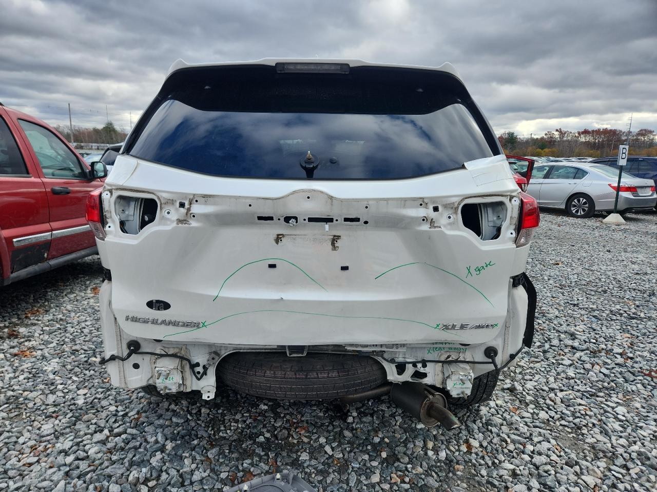 2018 TOYOTA HIGHLANDER