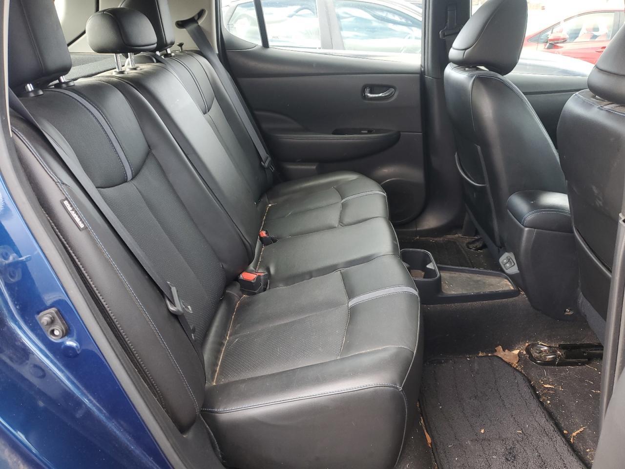 2021 NISSAN LEAF