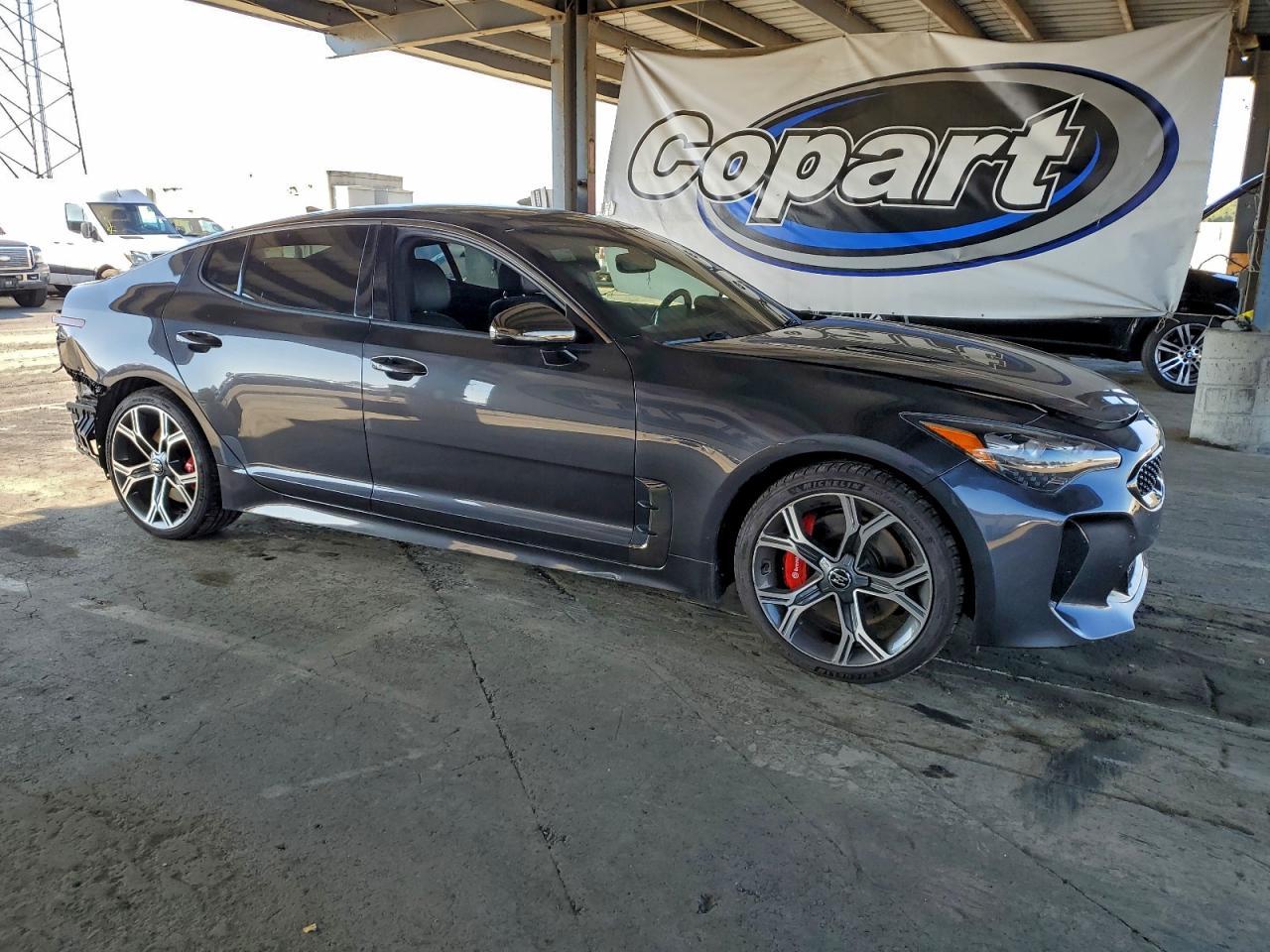 2021 KIA Stinger