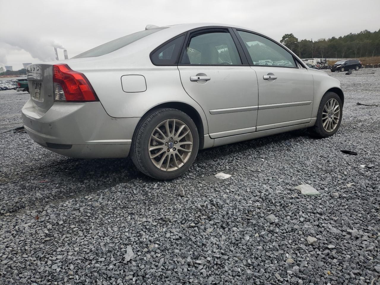 2010 VOLVO S40