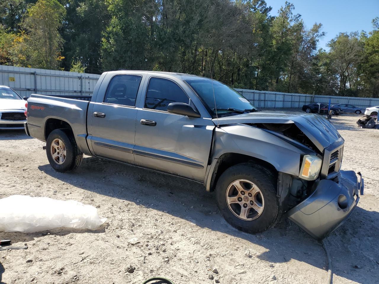 2006 DODGE Dakota