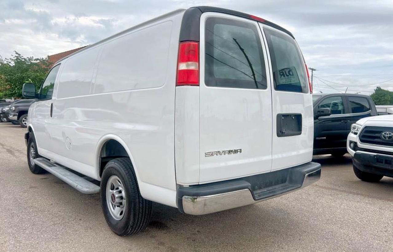 2022 GMC Savana