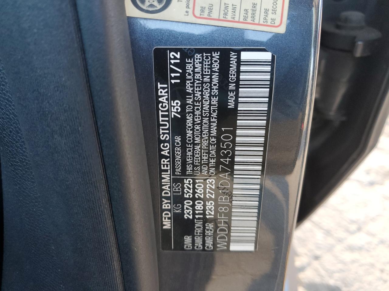 2013 MERCEDES-BENZ E-Class