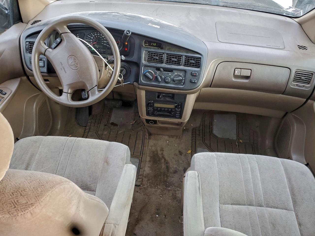 2000 TOYOTA SIENNA