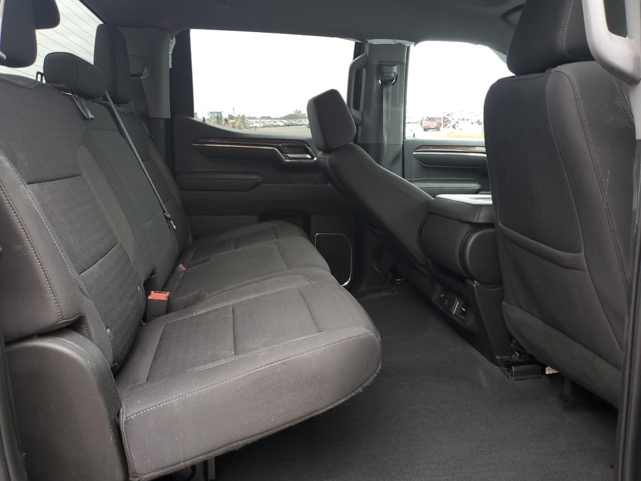 2023 CHEVROLET Silverado